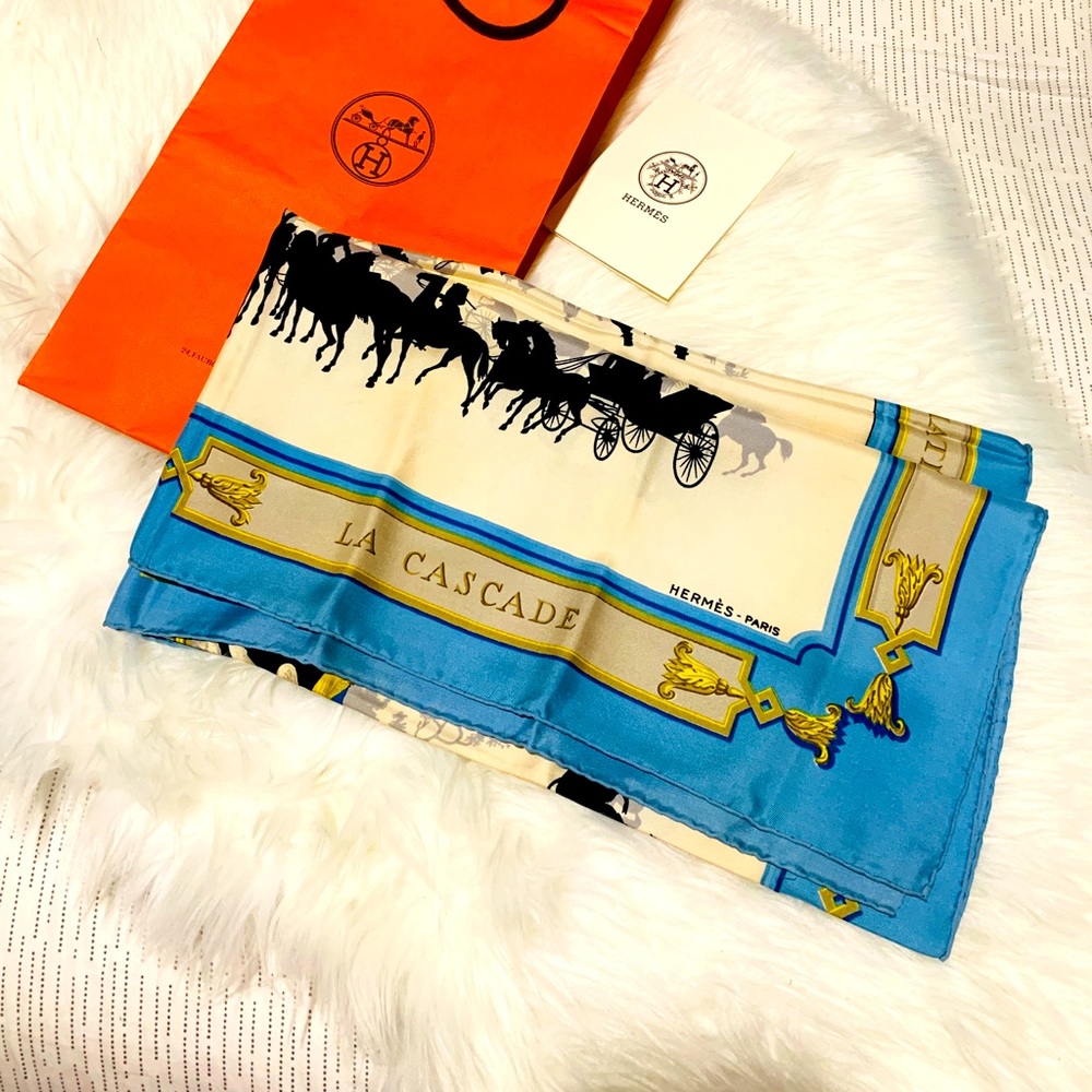 HERMES VINTAGE 🧣💯Authentic